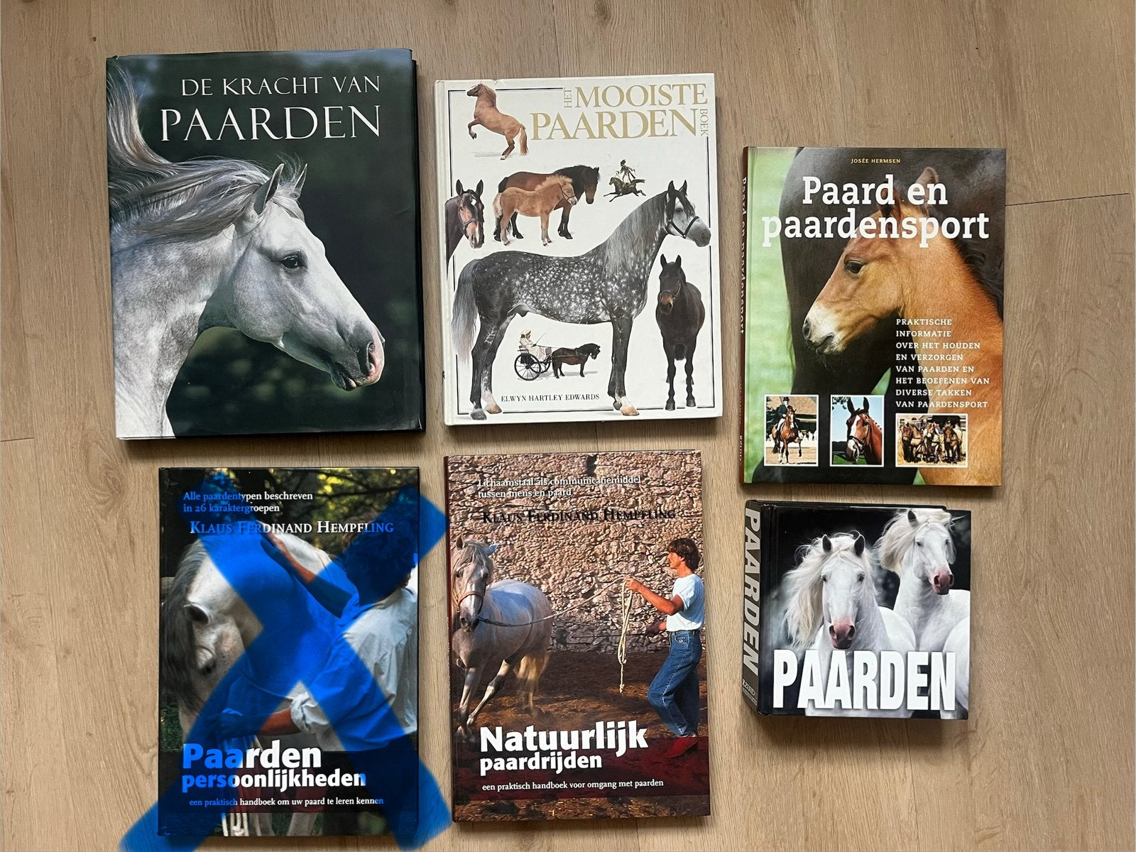 Voor de liefhebber: 5 stuks hele mooie paarden boeken, zgan, Ophalen of Verzenden, Zo goed als nieuw, Honden
