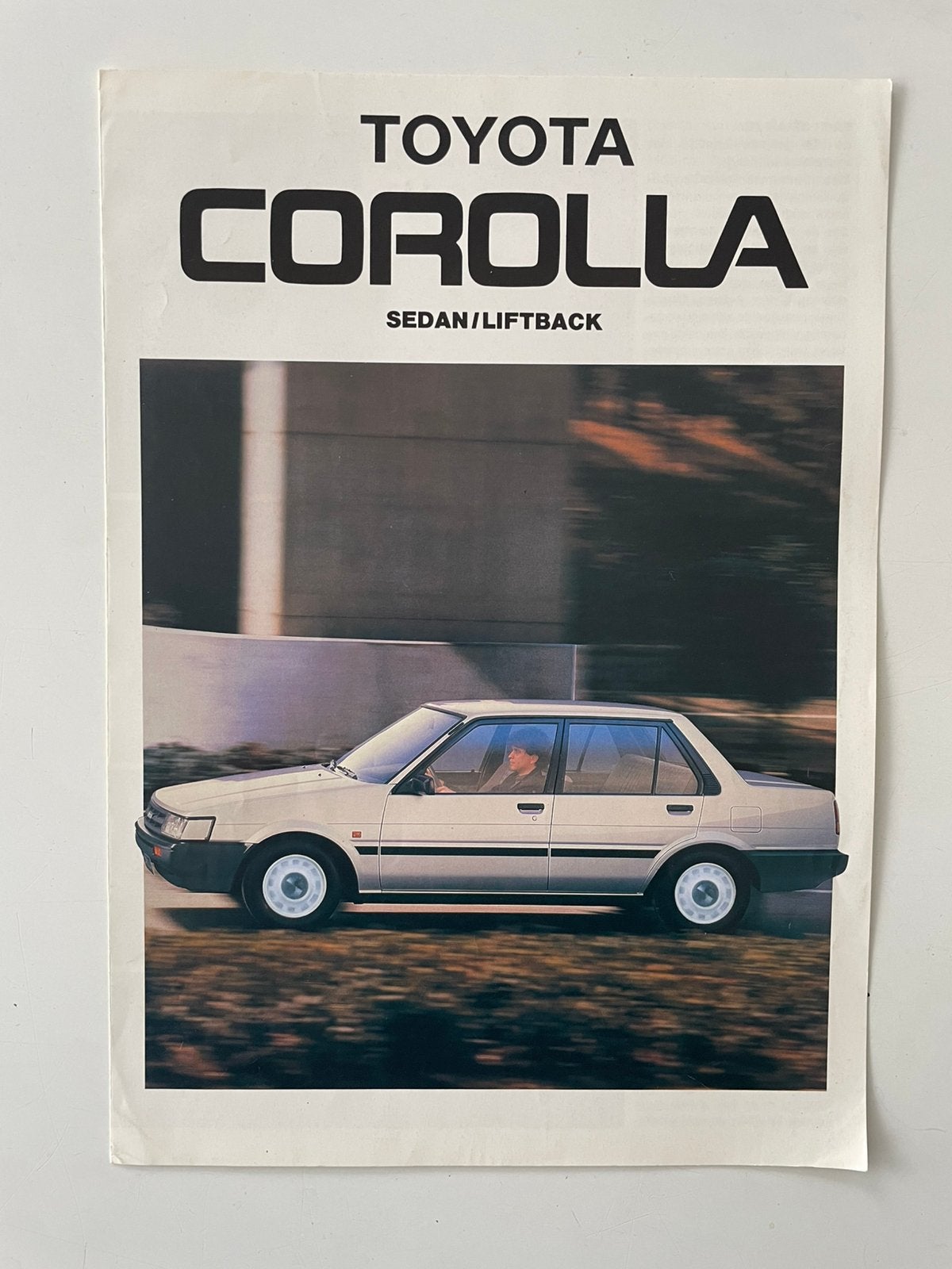 Toyota Corolla sedan / liftback brochure - autofolder, Ophalen of Verzenden, Toyota
