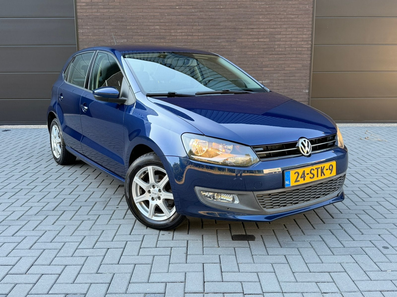 Volkswagen Polo 1.4 2011 Blauw DSG 5DRS AIRCO CRUISE CARPLAY, Stof, 40 €/maand, Zwart, 4 cilinders