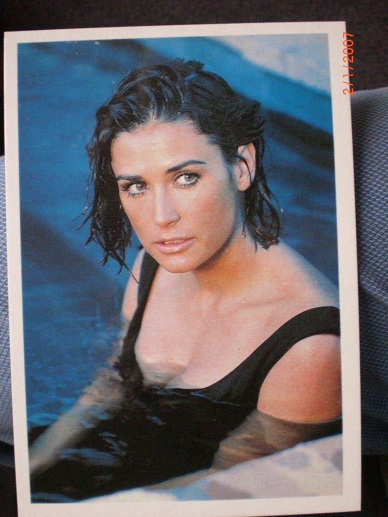 kaart Demi Moore 2, Ophalen of Verzenden, 1980 tot heden, Ongelopen, Sterren en Beroemdheden