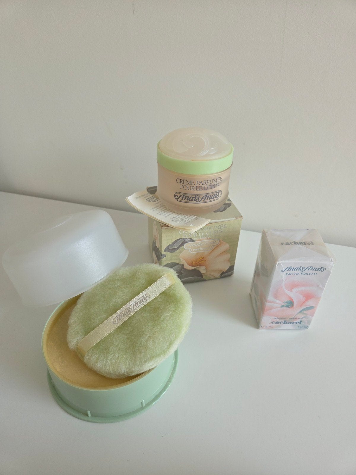 Vintage Anais Anais Crème, Poeder & Eau de Toilett, Ophalen of Verzenden, Zo goed als nieuw