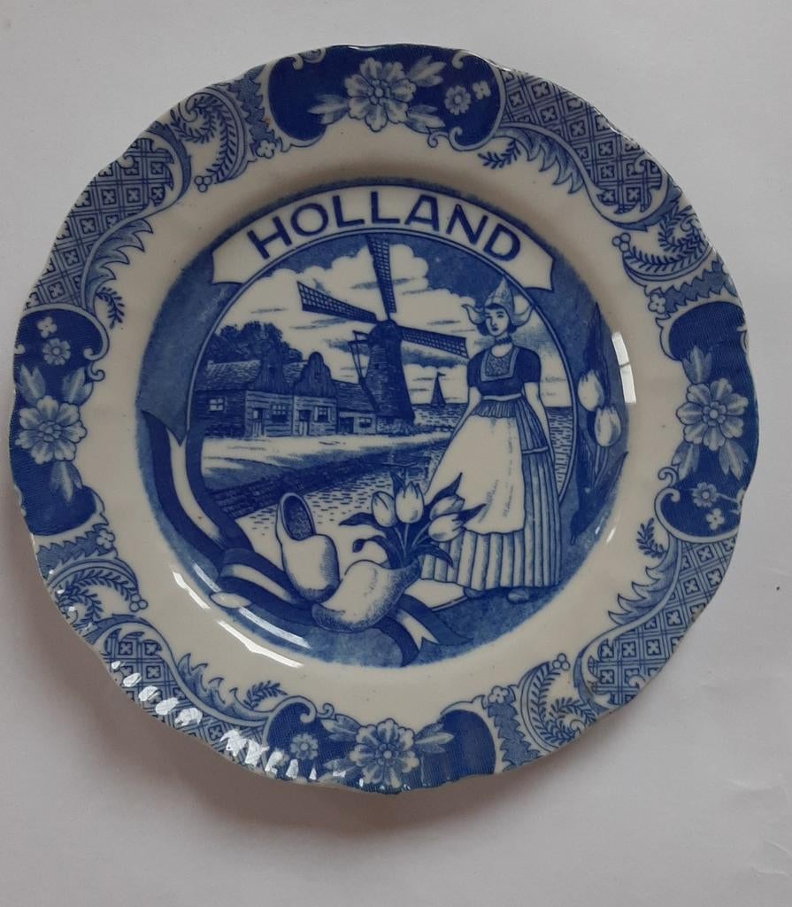 Fraai Vintage Oud Hollands Bordje met Geschulpte Rand, Ophalen of Verzenden