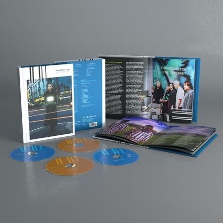 Marillion - Marillion com(Limited Deluxe 2026) 3CD 1Blu-ray, Verzenden, Nieuw in verpakking, Rock, Album