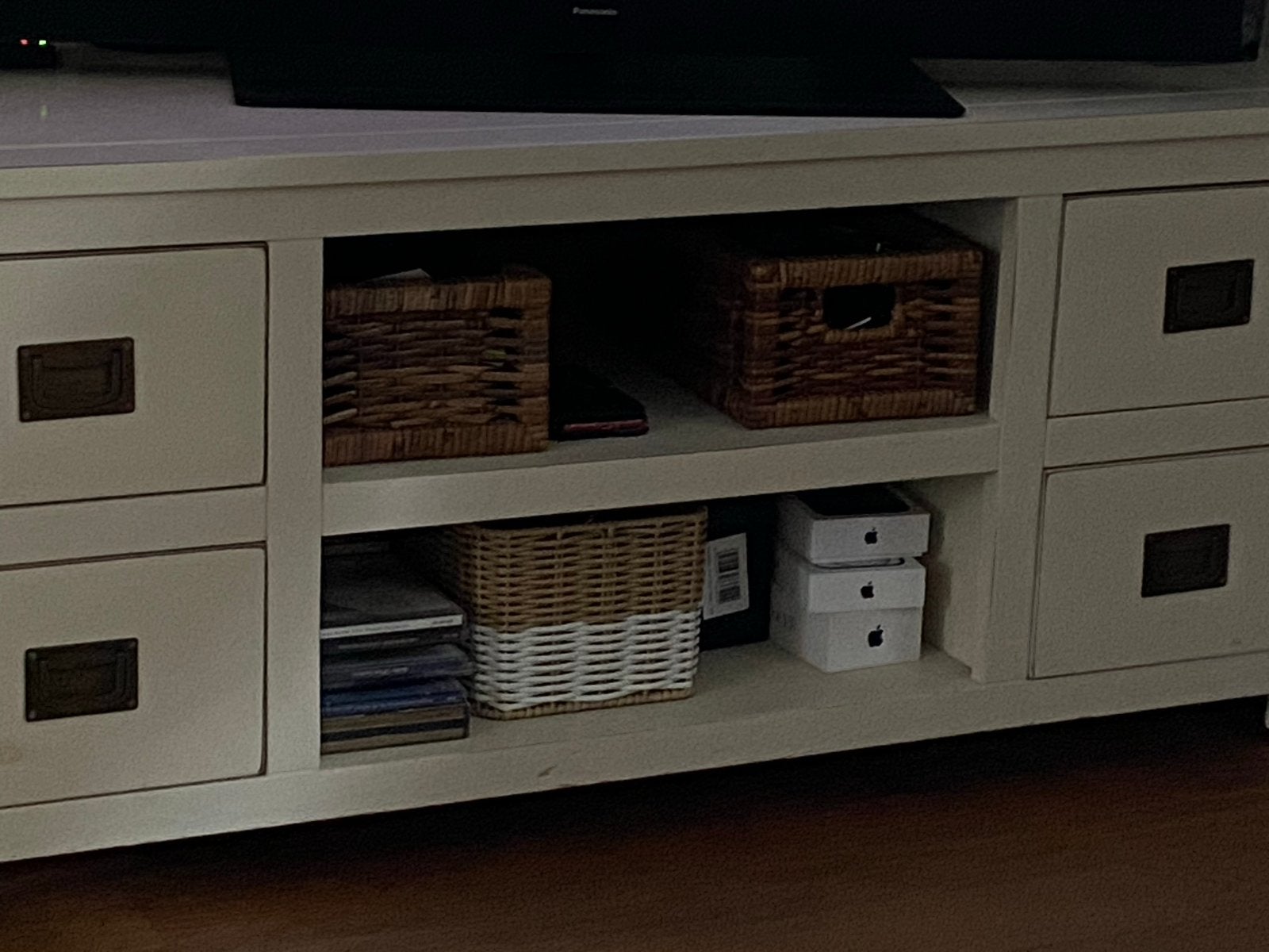 Foto 4 van TV-meubel wit met lades - 120x50x50 cm gebroken wit