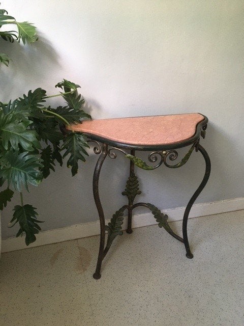 [SALE] Oude wandtafel met rood marmer blad, Antiek en Kunst, Ophalen