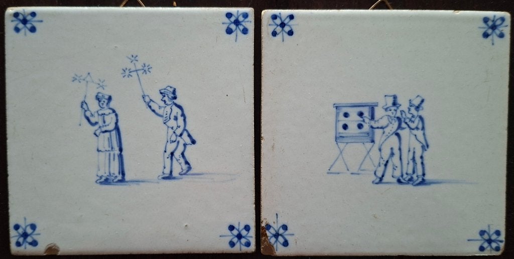 2 antieke Delfts blauwe tegeltjes, Ophalen of Verzenden