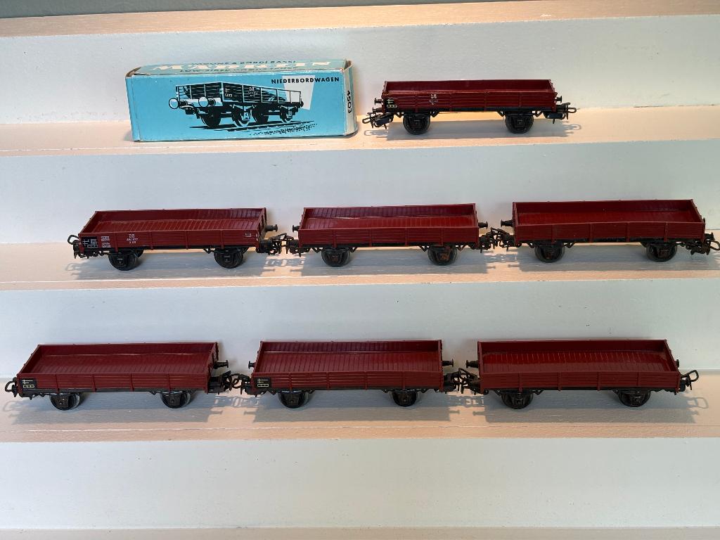 7 Märklin 4503 lage bakwagons, Wisselstroom, Gebruikt, Wagon, Ophalen of Verzenden