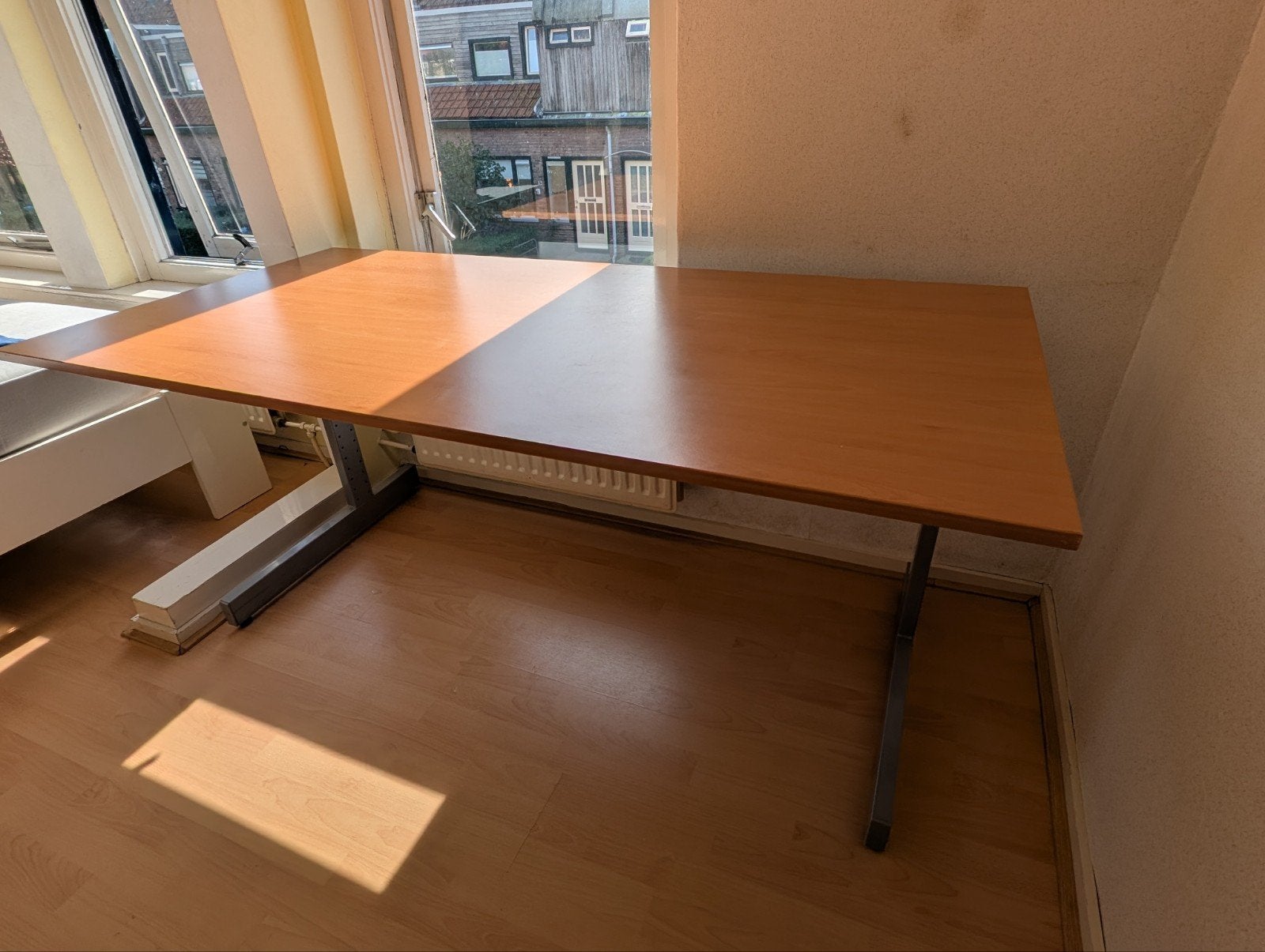 Stevig bureau desk work table - Ideaal voor thuiswerk of kan, Ophalen, Gebruikt, Hout, Computerbureau