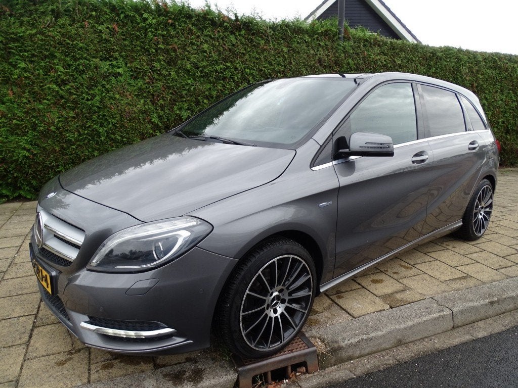 Mercedes-benz B-KLASSE 200 AMBITION - Panodak - Blth - Navi, Voorwielaandrijving, Euro 5, Gebruikt, 1295 kg