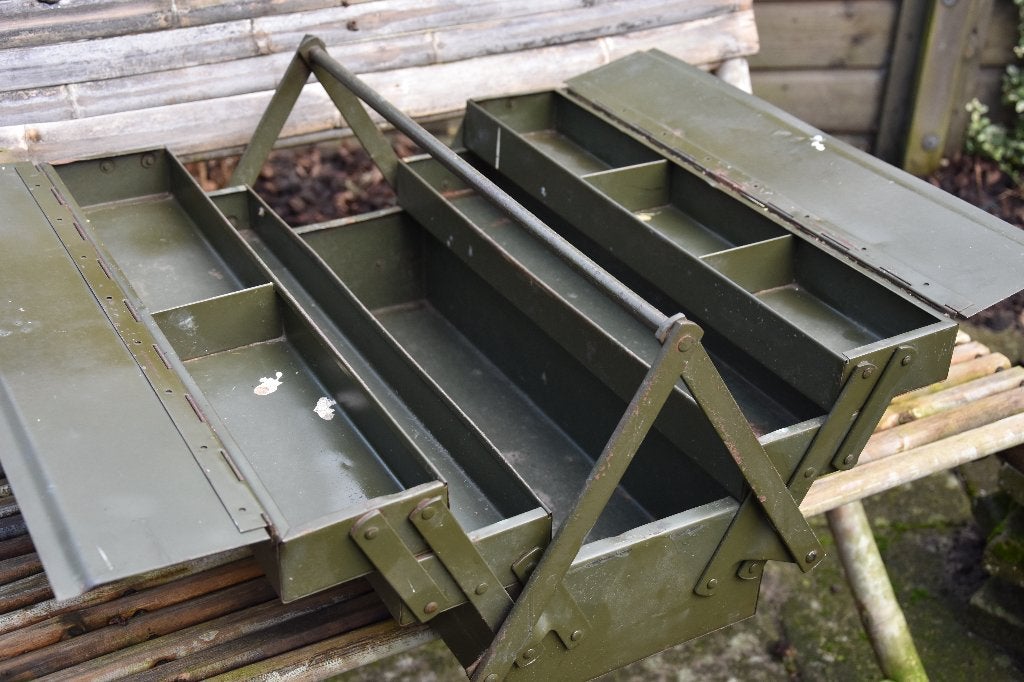 Vintage Gereedschapskist van Metaal, Doe-het-zelf en Verbouw, Gereedschap | Handgereedschap, Ophalen, Gebruikt, Overige typen