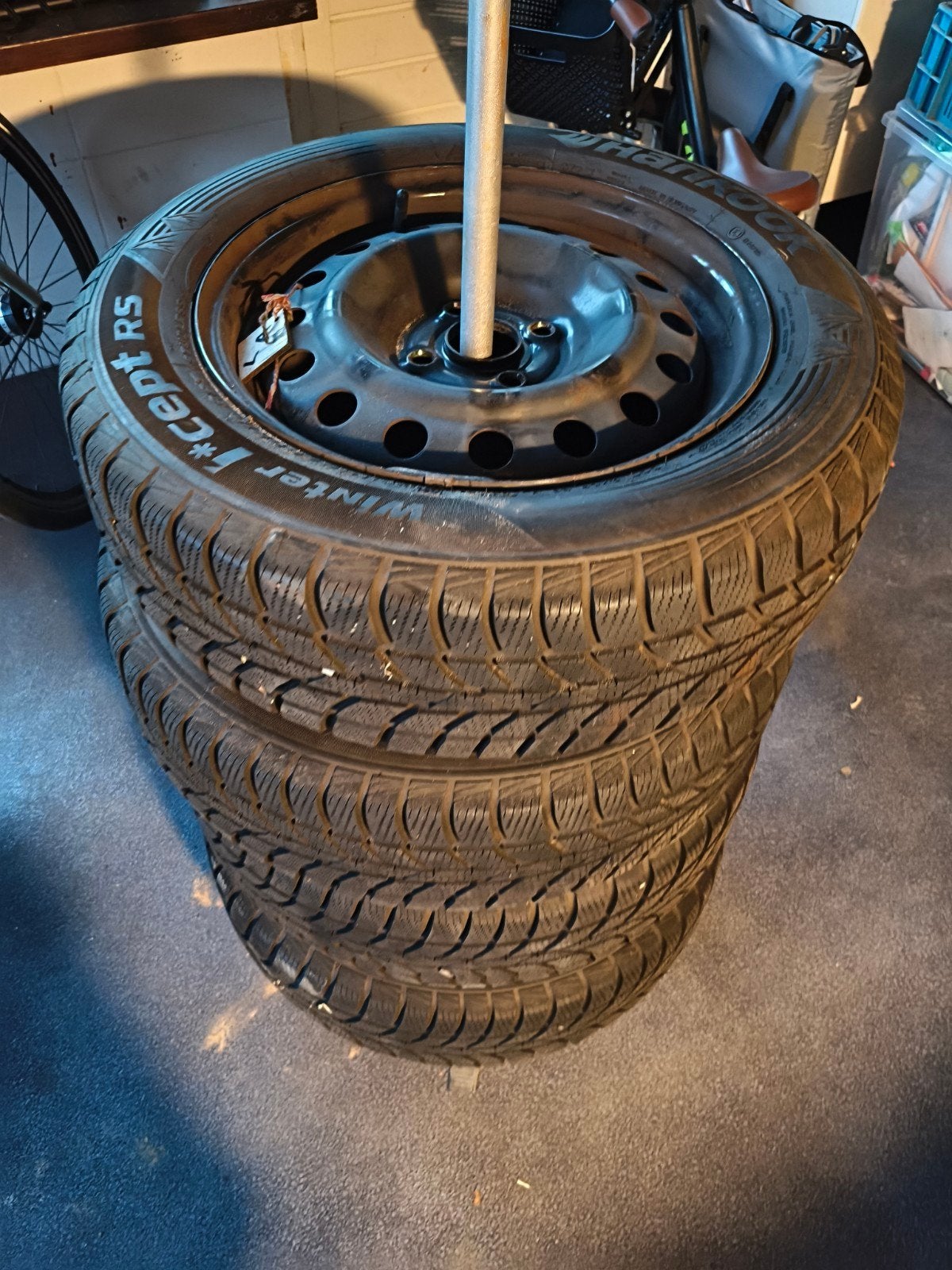 Winterbanden 4x100 voor o.a. Kia Rio - Z.G.A.N., Auto-onderdelen, Banden en Velgen, Ophalen, Gebruikt, 15 inch, Banden en Velgen