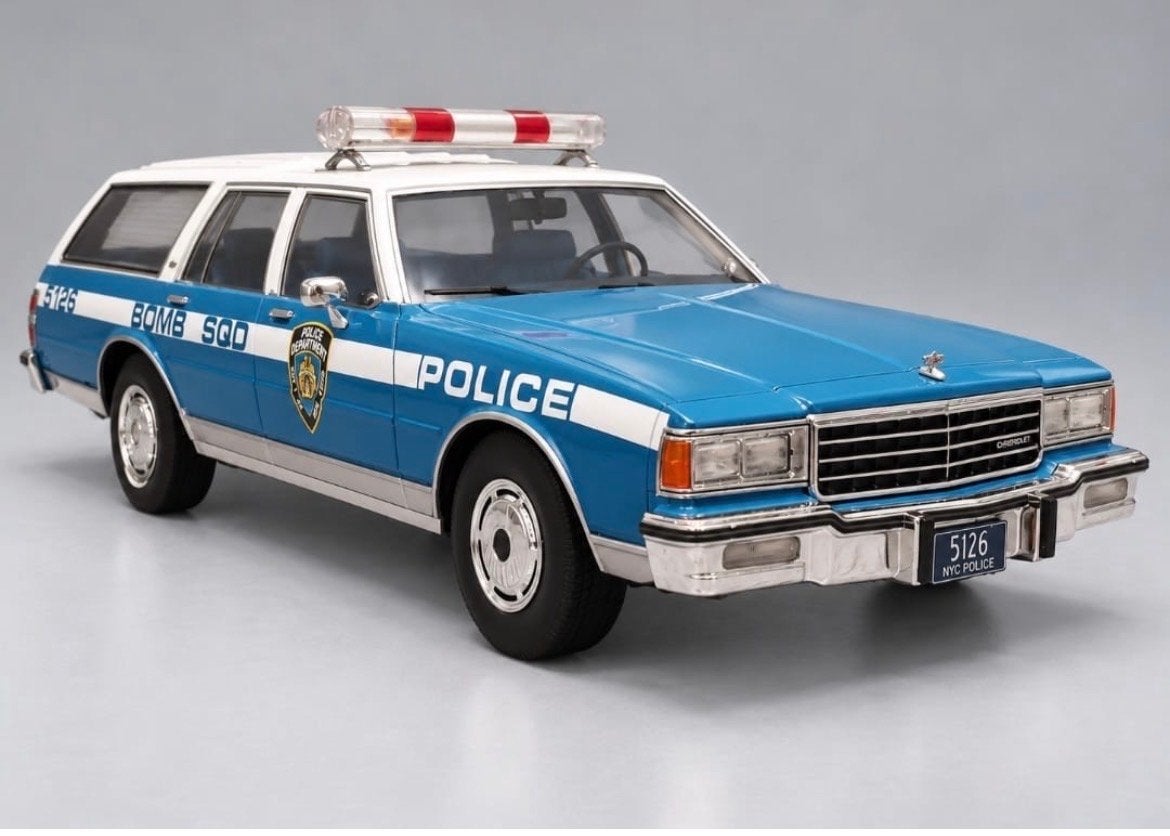 Chevrolet Caprice Estate Wagon 1985 - NYC Police 1:18, Ophalen of Verzenden, Nieuw, Auto, Overige merken