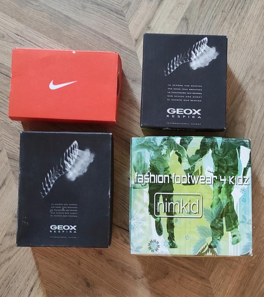 Lege kinder schoenendozen - diverse merken (Geox, Skechers), Minder dan 35 cm, Minder dan 50 cm, Ophalen of Verzenden, Minder dan 40 cm
