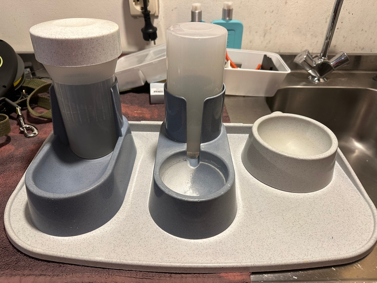 Tupperware katten voeder cebtrum, Dieren en Toebehoren, Ophalen of Verzenden, Ergonomisch, Gebruikt