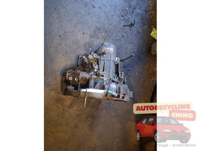 Versnellingsbak van een Dacia Logan, Auto-onderdelen, Gebruikt, -, -, -