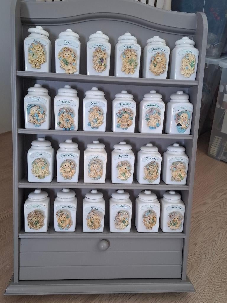 Te koop: kruidenpotjes inclusief kastje, Huis en Inrichting, Ophalen, Overige typen, Zo goed als nieuw, Steen/keramiek