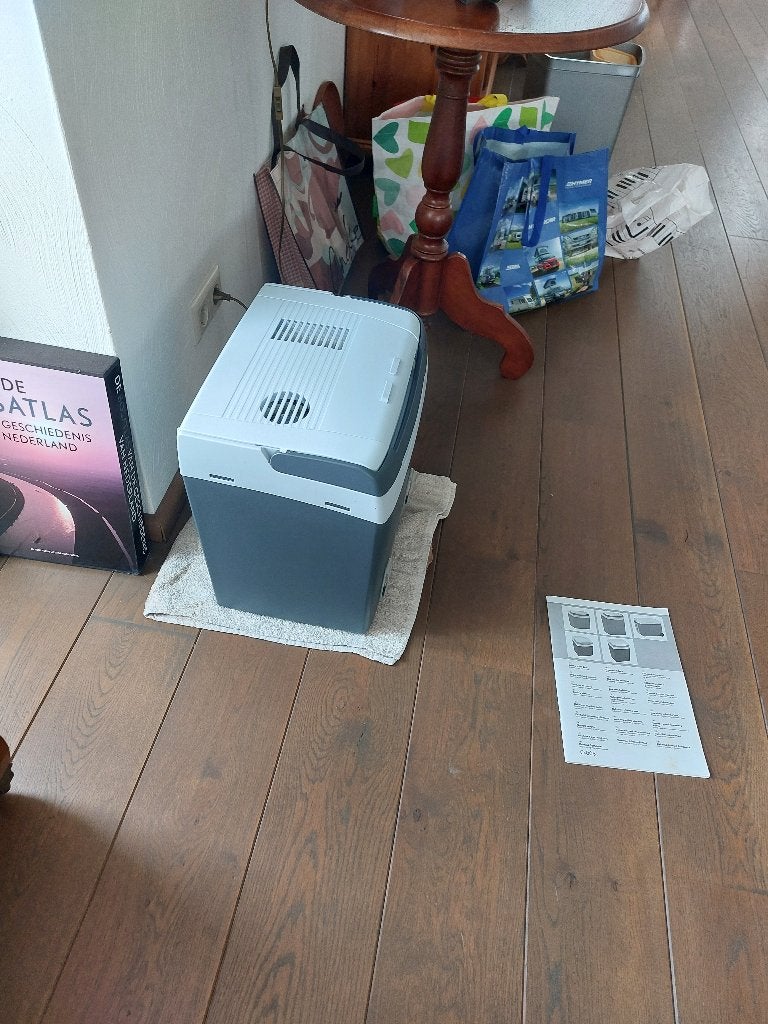 Travel & Go elektrische koelbox 24 liter 12v/220v, Caravans en Kamperen, Koelboxen, Ophalen, Zo goed als nieuw, Elektrisch