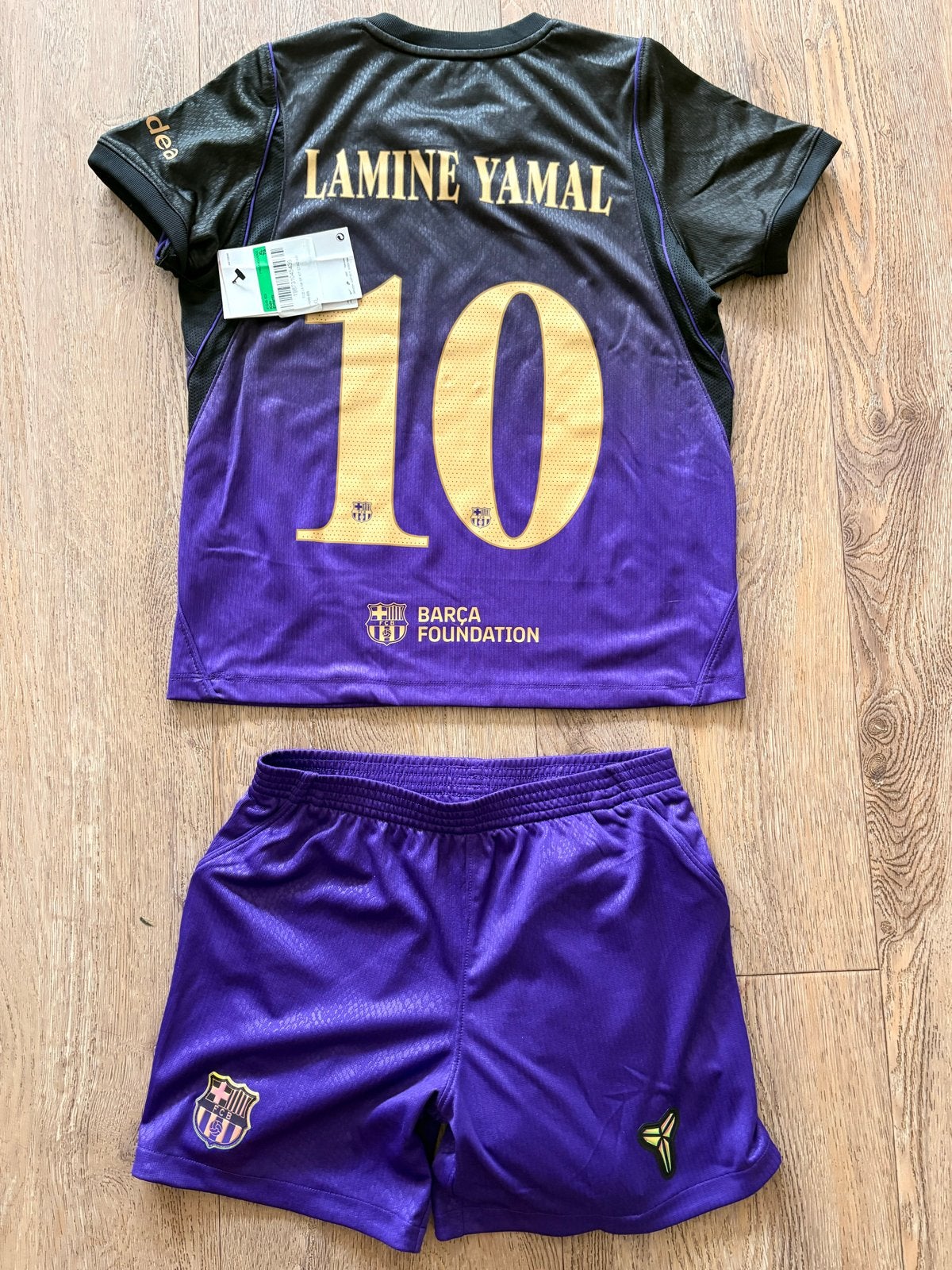 122/128 FC Barcelona Lamine Yamal tenue - Kobe Bryant editie, Ophalen of Verzenden, Nieuw, Jongen