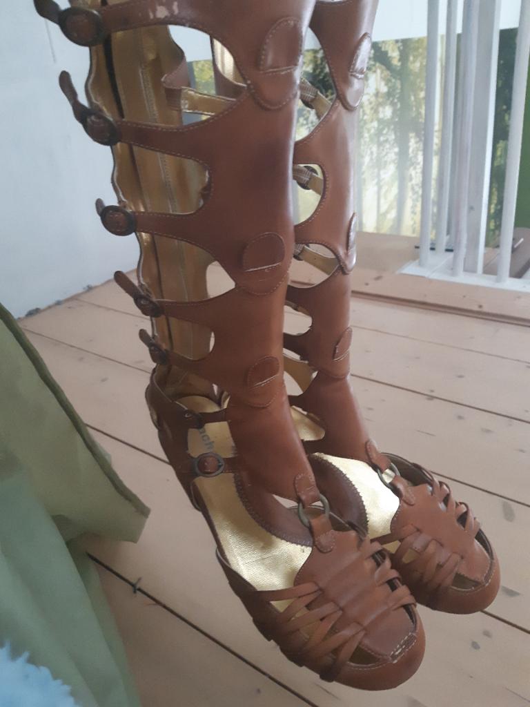 Sacha zomer laars_sandalen, Bruin, Zo goed als nieuw, Sacha, Sandalen of Muiltjes