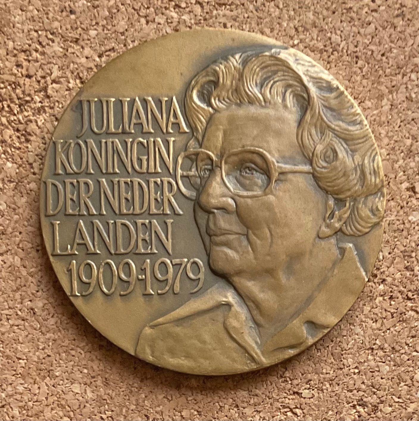 Penning Koningin Juliana 70 jaar 1979 Bloemendefile 30 April, Postzegels en Munten, Penningen en Medailles, Ophalen of Verzenden