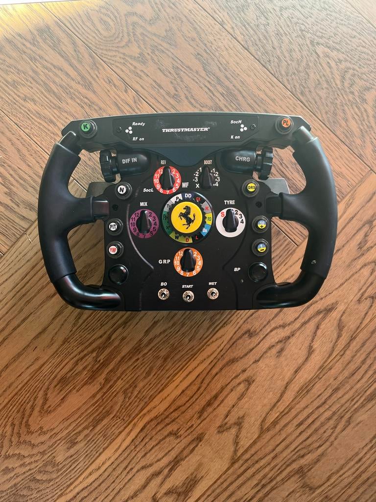 Thrustmaster Ferrari F1 Wheel, 1 speler, Racen en Vliegen, Ophalen of Verzenden, Zo goed als nieuw