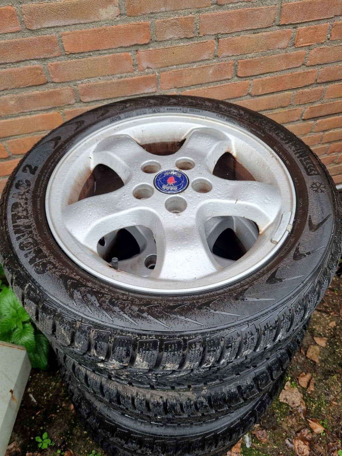 Originele Saab velgen met Vredestein winterbanden, Ophalen, Gebruikt, 16 inch, Banden en Velgen