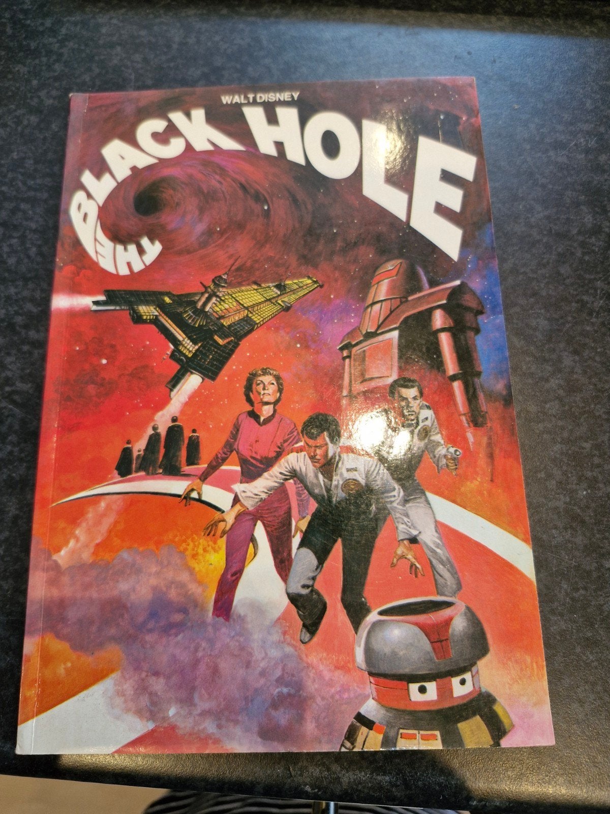 Walt Disney The Black Hole stripboek 1980, Eén stripboek, Ophalen of Verzenden, Gelezen, Walt Disney Productions