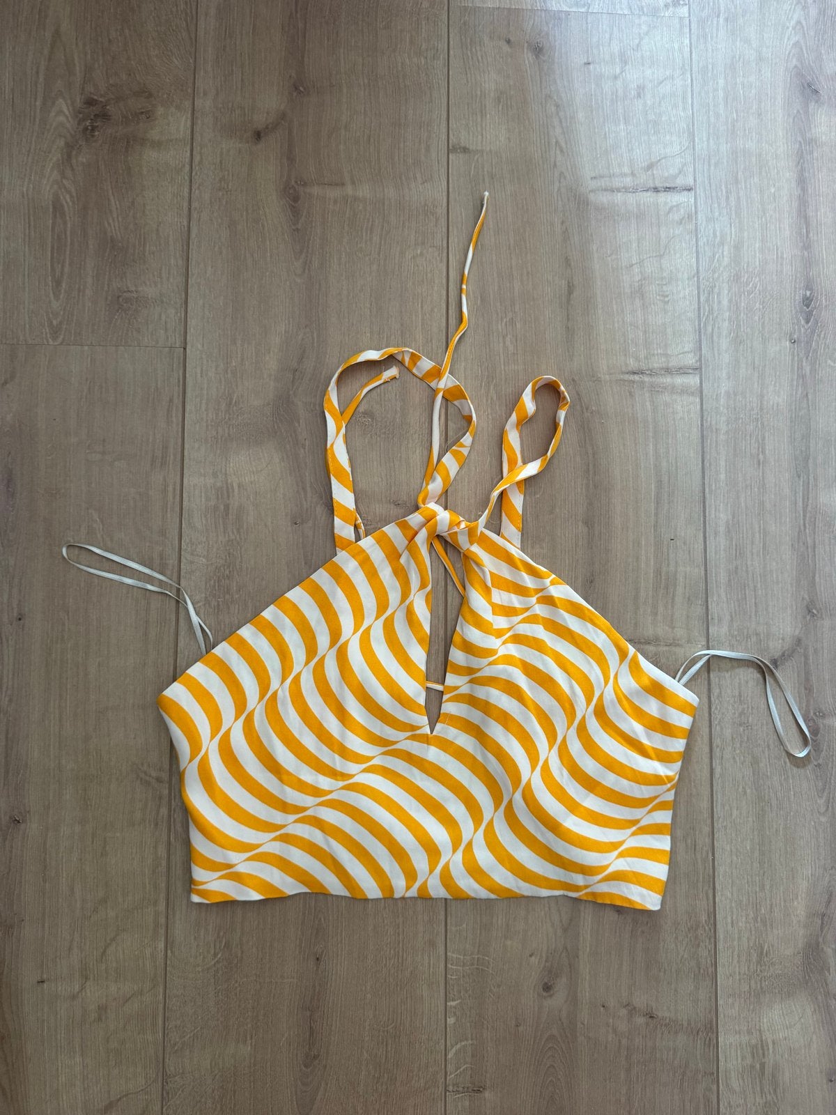 Zara Halter Crop Top met Gele en Witte Strepen, Geel, Ophalen of Verzenden, Zo goed als nieuw, Maat 36 (S)