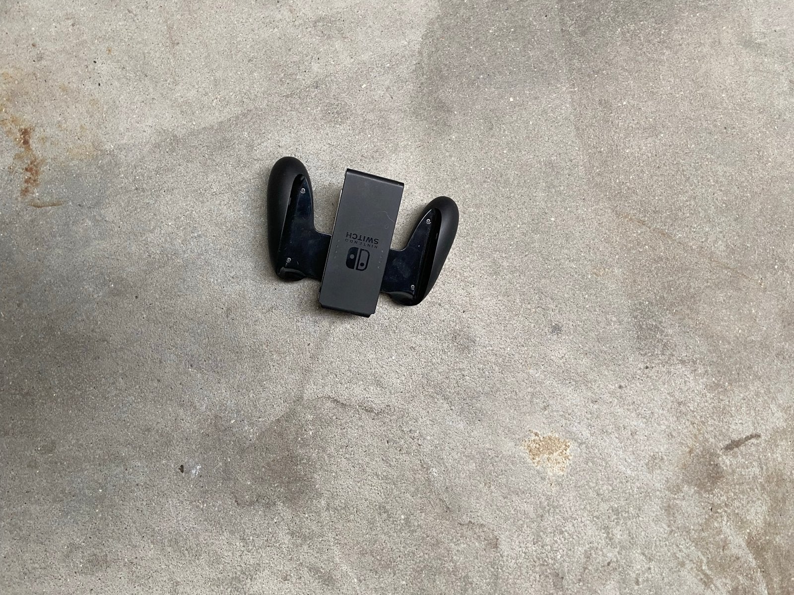 Nintendo Switch Joy-Con Grip, Ophalen of Verzenden, Refurbished, Zonder controller, Switch Original