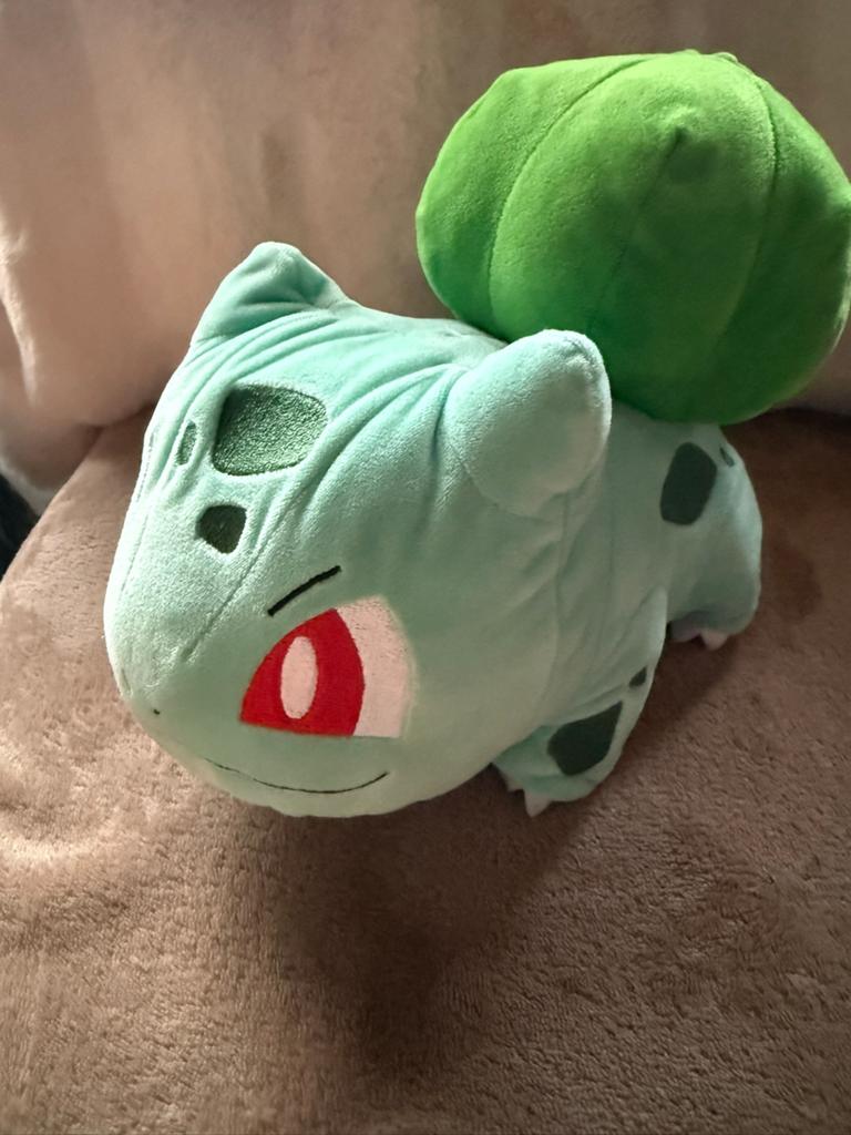Pokémon knuffel Bulbasaur, Ophalen of Verzenden, Zo goed als nieuw
