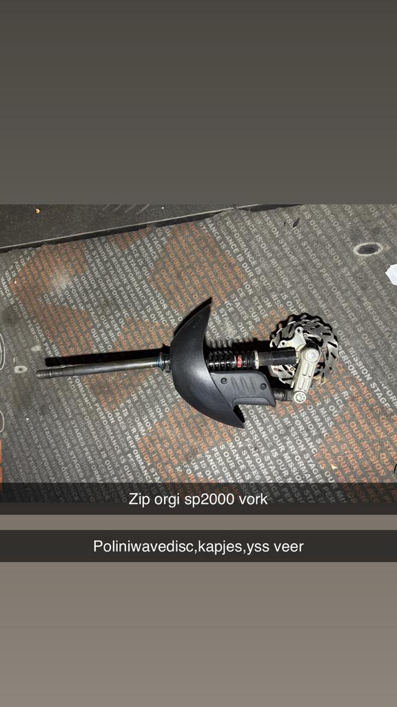 Zip Orgi SP2000 Vork met Polini Wavedisc en YSS veer, Ophalen of Verzenden, Gebruikt, Overige typen, Piaggio