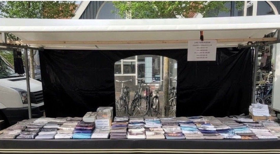 Zeil voor achter marktkraam, Ophalen, Zo goed als nieuw