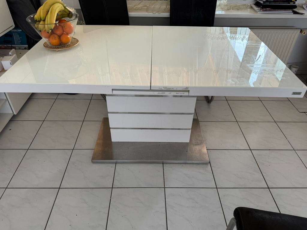 Schuifbare hoogglans eettafel, Tuin en Terras, Tuintafels, Ophalen of Verzenden, Zo goed als nieuw, Rechthoekig, Hout