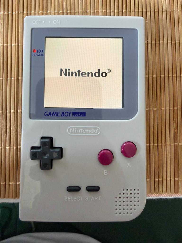 Game boy pocket IPS, Spelcomputers en Games, Spelcomputers | Nintendo Game Boy, Ophalen of Verzenden, Zo goed als nieuw, Game Boy Pocket
