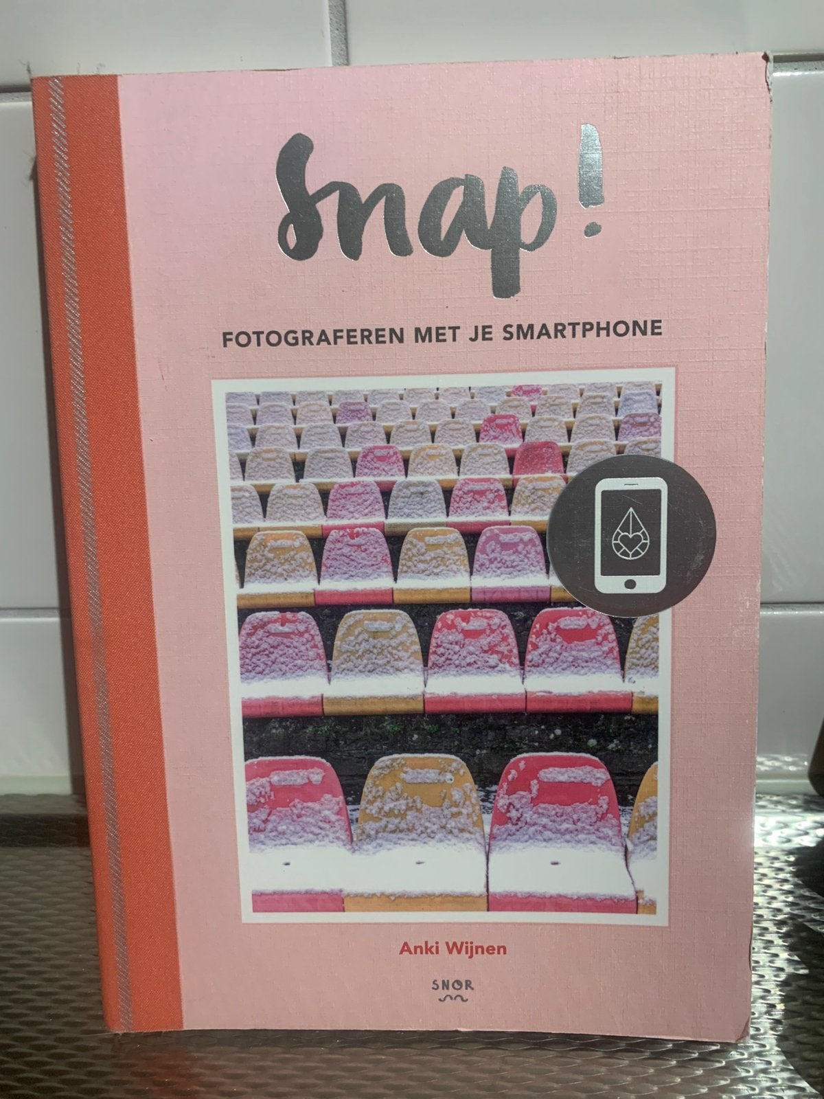 Boek “Snap! Fotograferen met je smartphone”, Boeken, Ophalen of Verzenden, Zo goed als nieuw, Fotograferen en Filmen