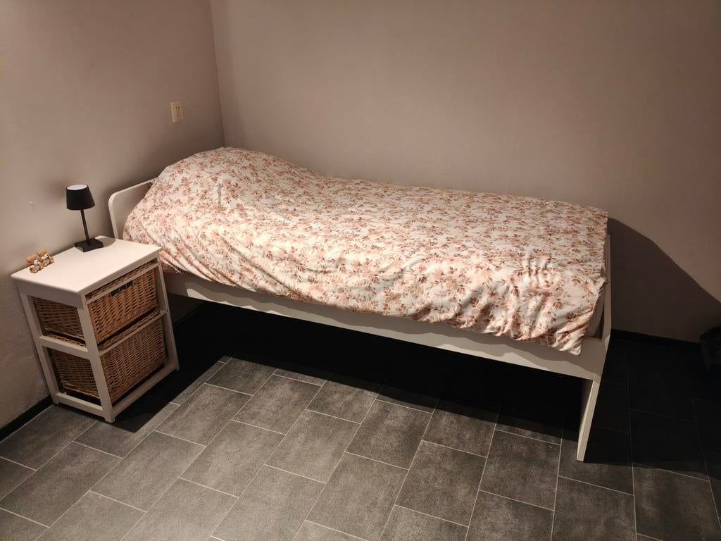 1 persoons bed van ikea., Lattenbodem, 85 tot 100 cm, Ophalen of Verzenden, Zo goed als nieuw