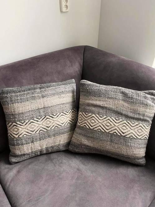 Kussens voor op bank, by boo, 2 stuks 45 x 45 cm, Huis en Inrichting, Woonaccessoires | Kussens, Ophalen of Verzenden, Zo goed als nieuw