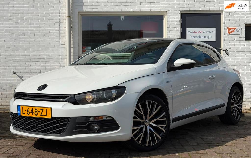 Volkswagen Scirocco 1.4 TSI DSG 7 AUT Camera Xenon Panorama, Euro 5, Stof, Gebruikt, Zwart
