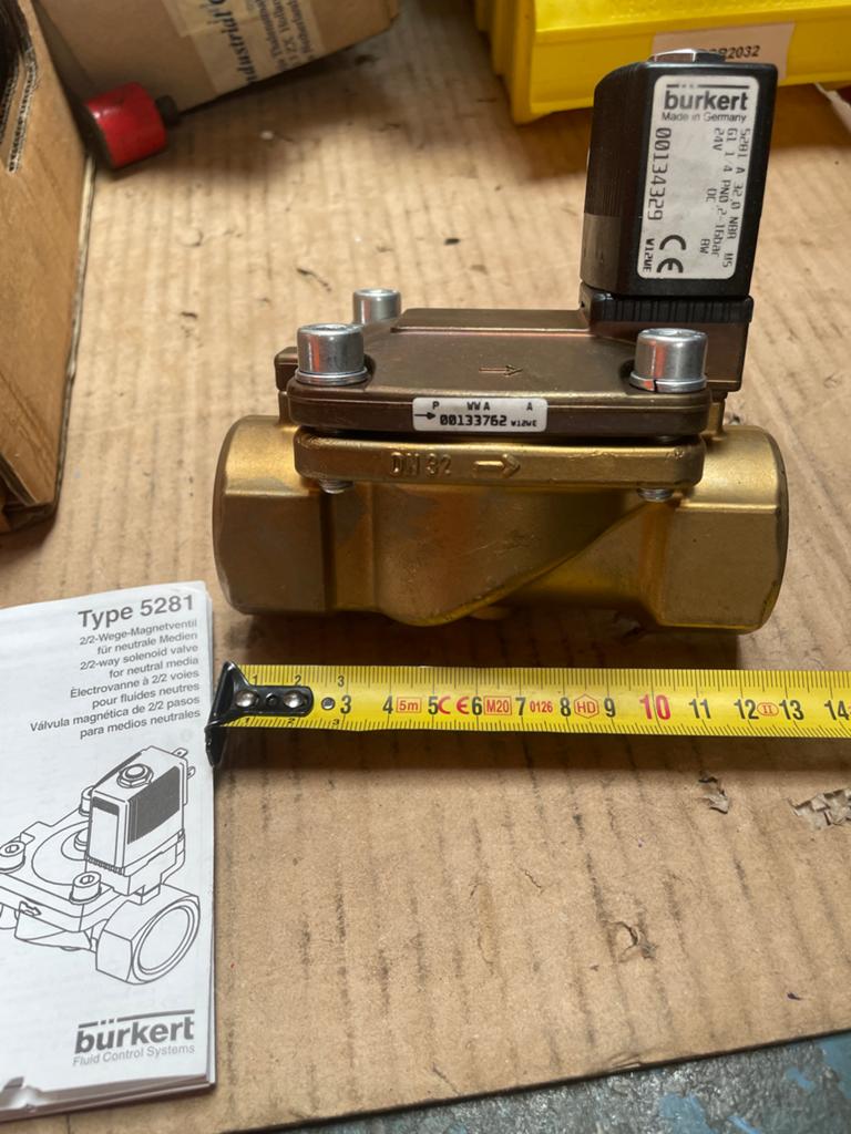 Bürkert Type 5281 2/2-weg magneetventiel DN32, Hobby en Vrije tijd, Ophalen, Nieuw
