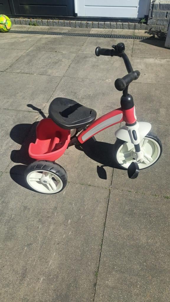 Rode Pucky driewieler voor kinderen, Ophalen, Gebruikt, Onbekend