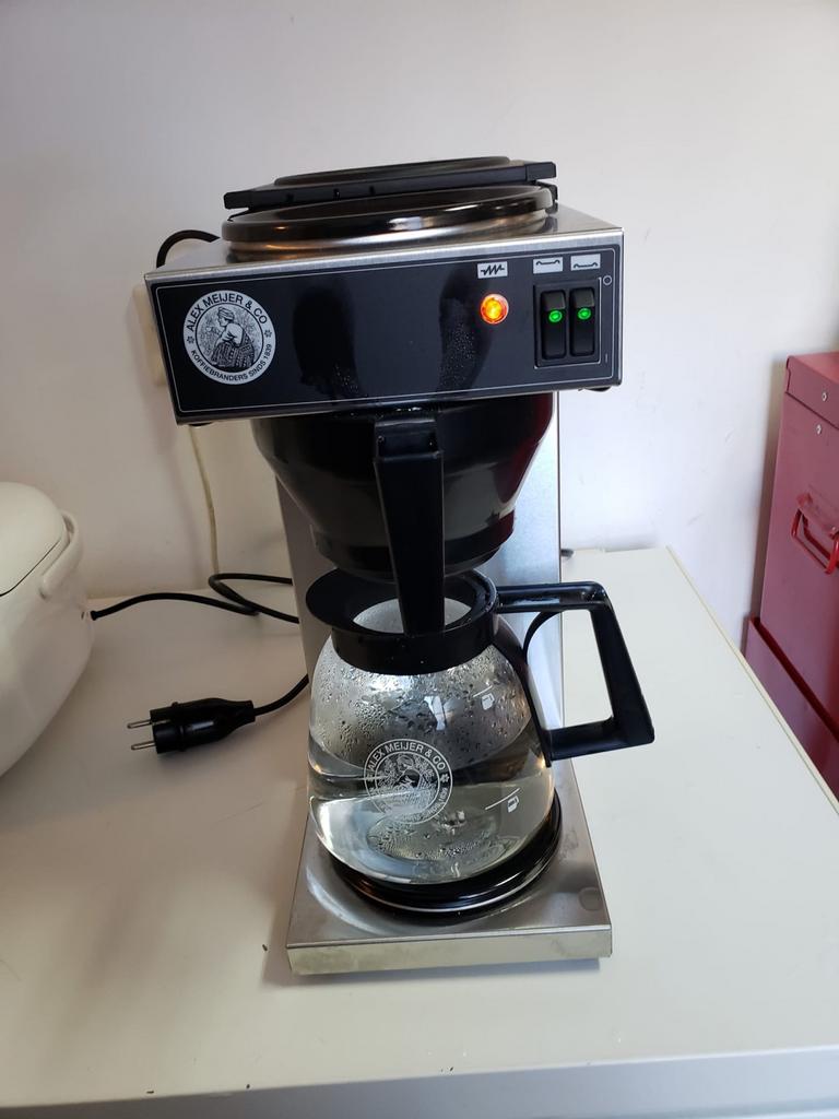 Alex Meijer & Co Koffiezetapparaat met Glazen Kan, Ophalen, Koffiemachine, Gemalen koffie, Zo goed als nieuw