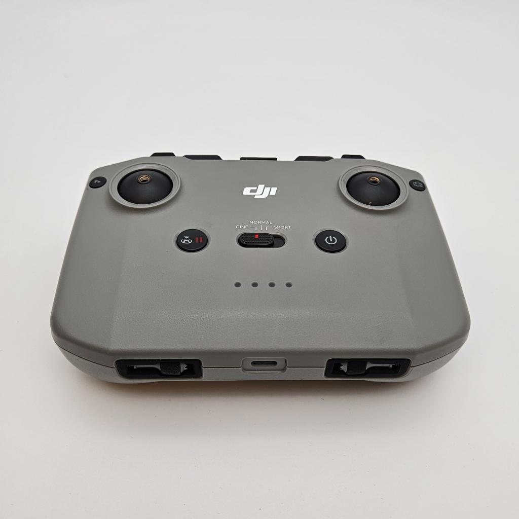 DJI Mini 2 SE Fly More Combo Compleet in Nette Staat, DJI, Zo goed als nieuw, Inform@dji.com, DJI Sky City
No. 55 Xianyuan Road
Nanshan District, Shenzhen
China