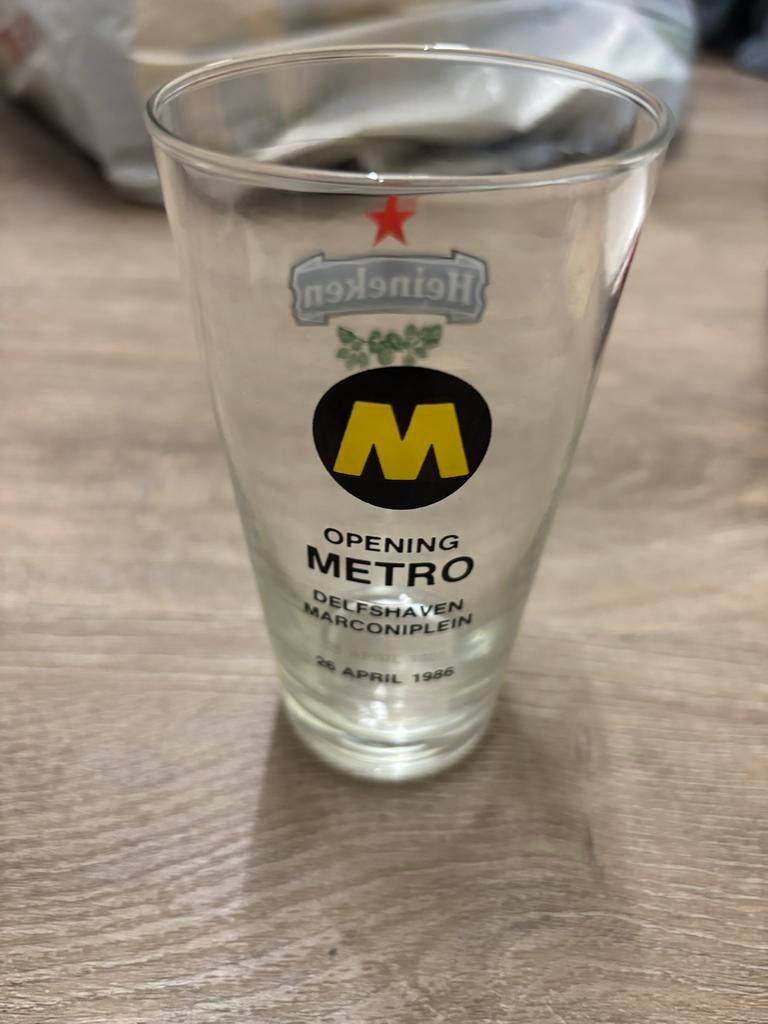 RET Metro Glas en Stropdas - Rotterdam/Capelle, Ophalen of Verzenden, Zo goed als nieuw, Bus of Metro, Overige typen