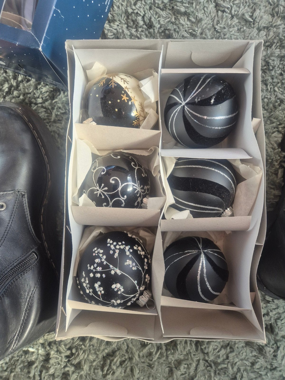 Zwarte kerstballen, Ophalen of Verzenden