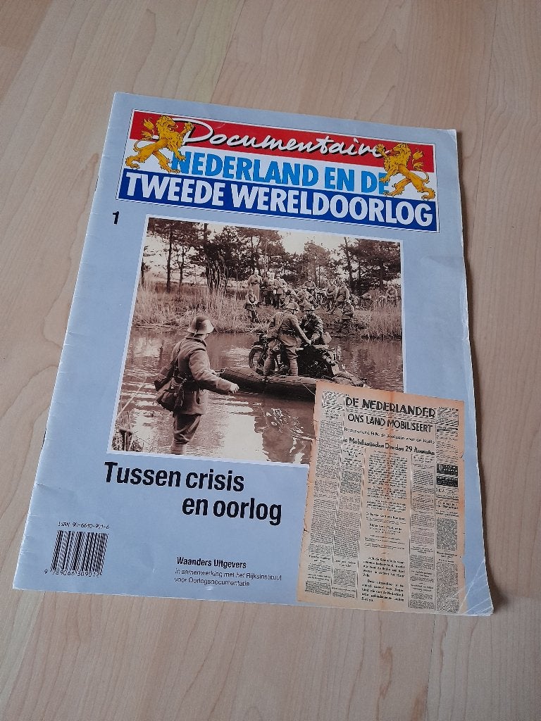 Documentaire Nederland en DE TWEEDE WERELDOORLOG deel 1, Boeken, Tijdschriften en Kranten, Ophalen of Verzenden, Gelezen, Damesbladen