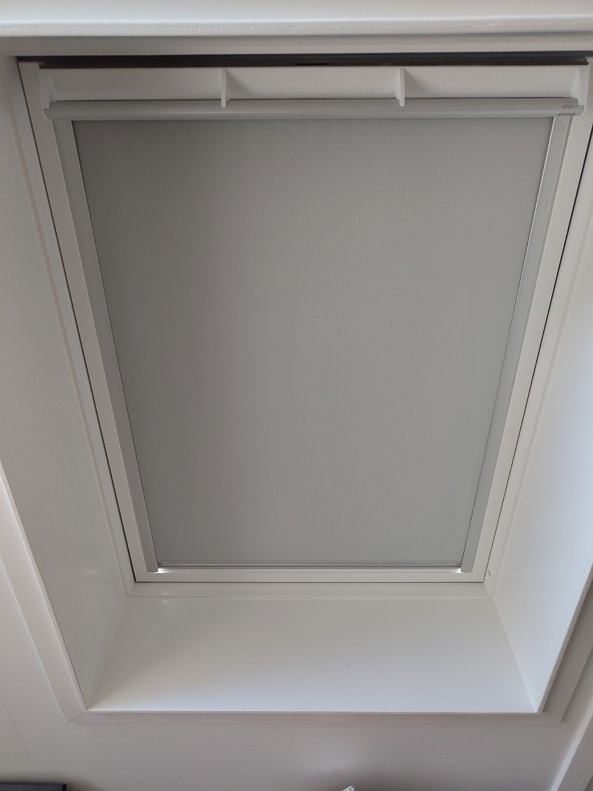Velux verduisterend rolgordijn DKL PK06 1705S - Grijs, Gebruikt, Minder dan 100 cm, 100 tot 150 cm, Ophalen of Verzenden