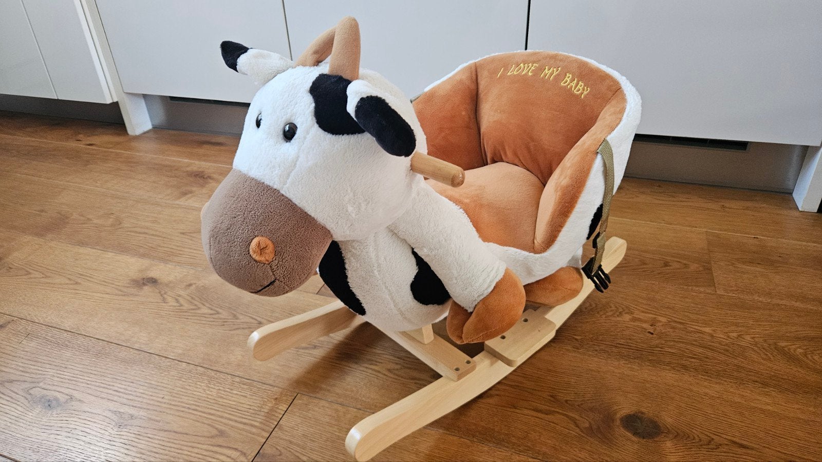 BabyGo Schommeldier Koe met geluid en veiligheidsriempje, Ophalen, Zo goed als nieuw, Overige typen, Met geluid