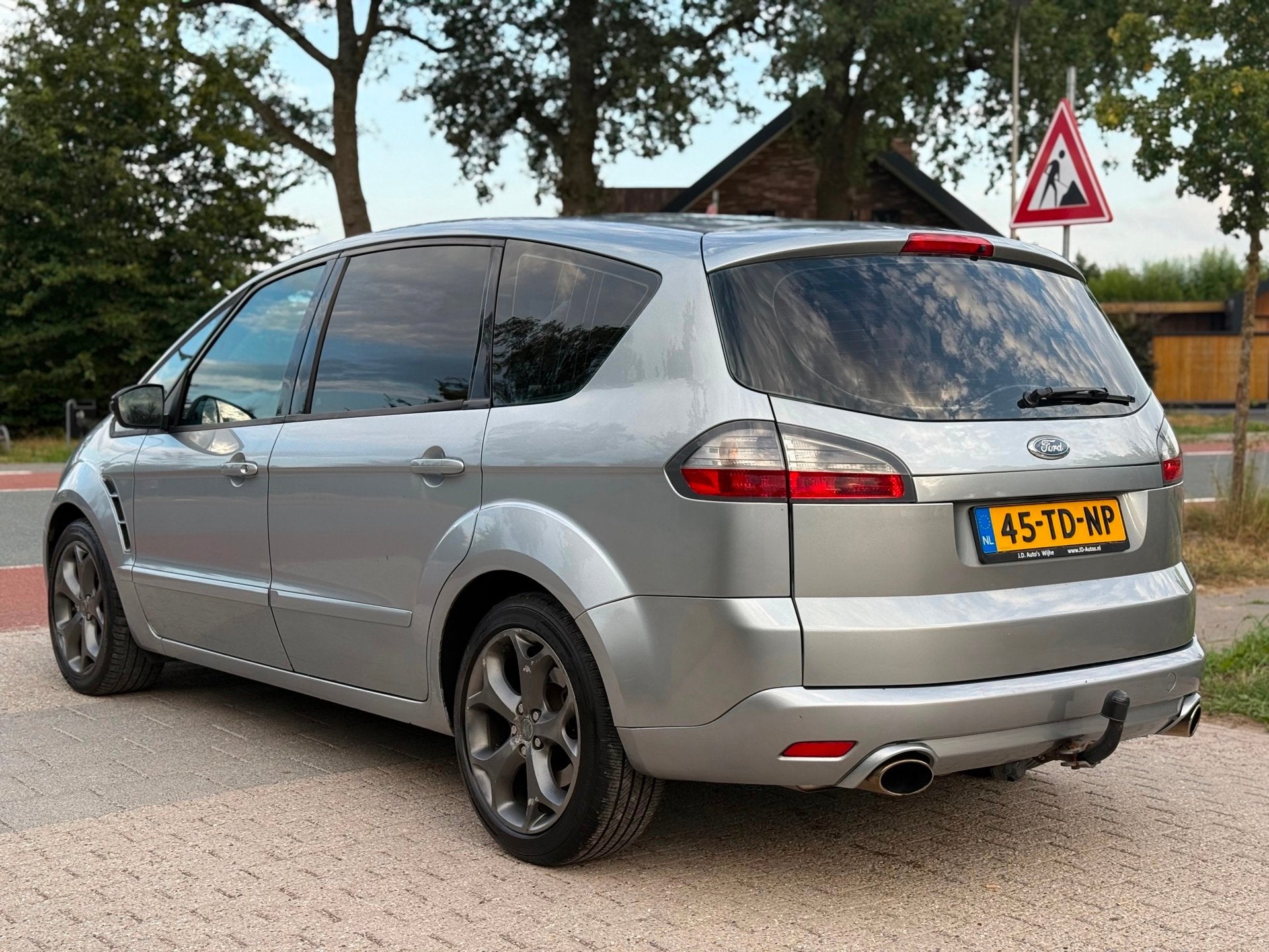 Ford S-Max 2.5-20V Turbo AIRCO CRUISE NAVI PANO TREKHAAK, Auto's, Ford, Voorwielaandrijving, Dealer onderhouden, Gebruikt, 1581 kg