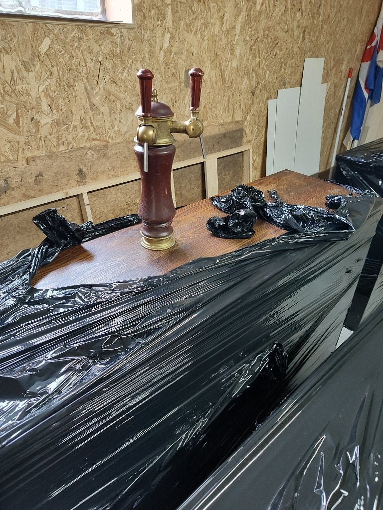 Klassieke dubbele biertap / houten tapzuil met messing, Ophalen, Gebruikt