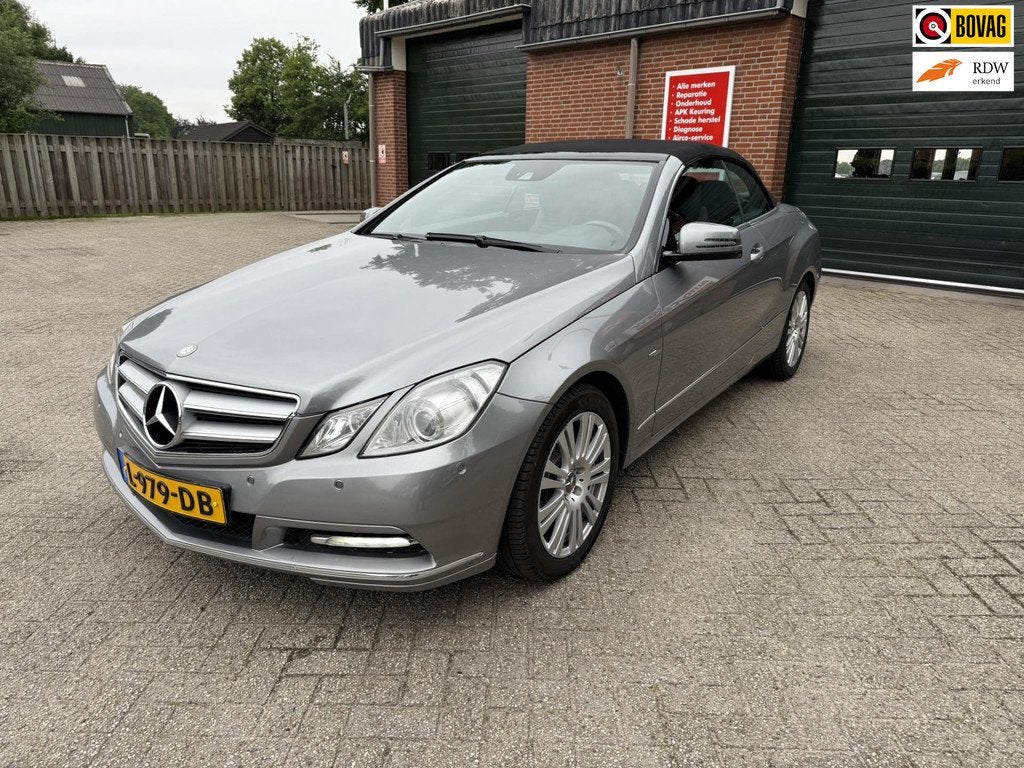 Mercedes-Benz E-klasse Cabrio E200 CGI Elegance, Auto's, Mercedes-Benz, Euro 5, Achterwielaandrijving, Zwart, 4 cilinders